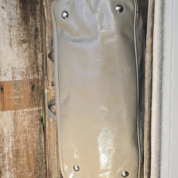 Coach Signature Stitch Framed Carryall With Kisslock Closure - Picture 5 of 10